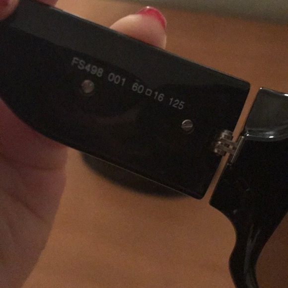 Fendi Large Sunglasses - Picture 5 of 5